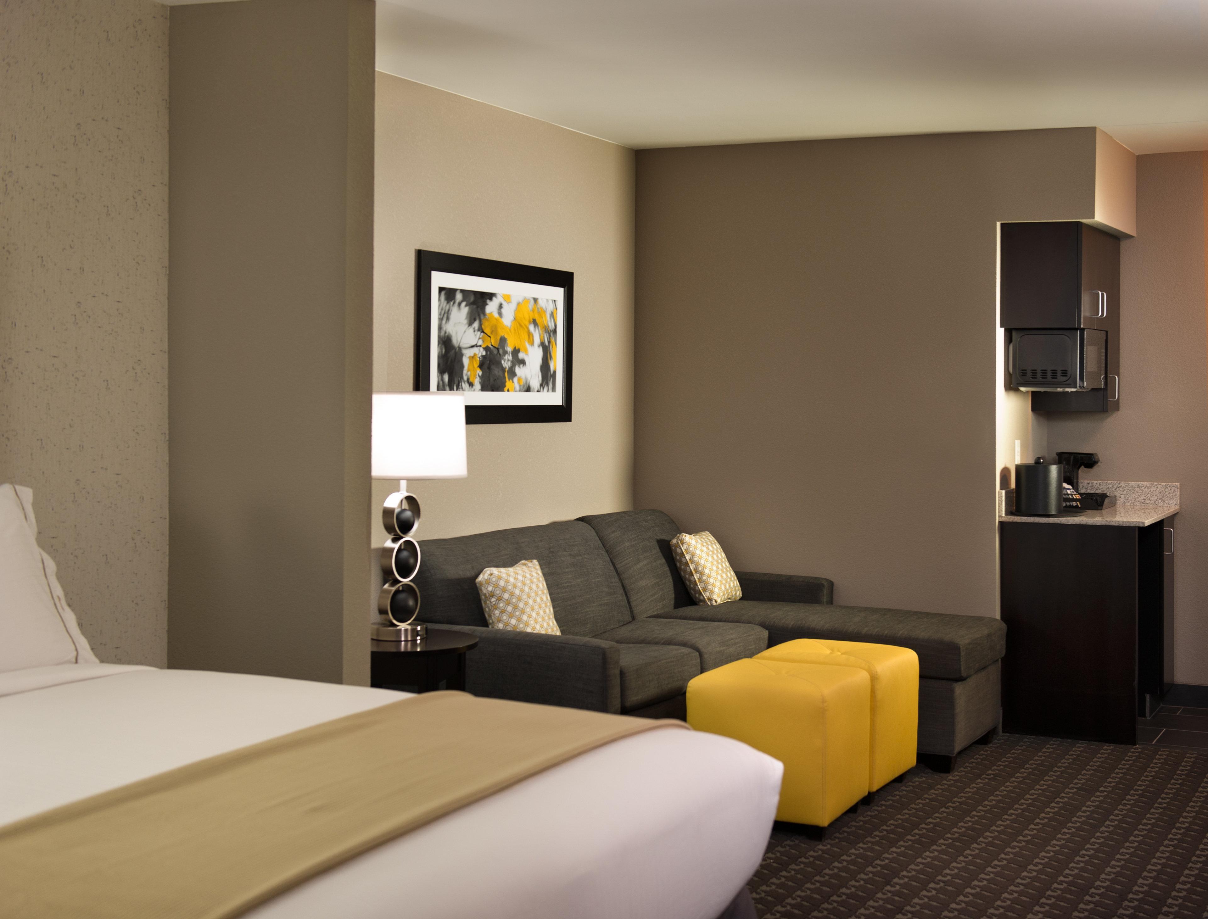 Holiday Inn Express And Suites Madison Central, An Ihg Hotel Exteriör bild